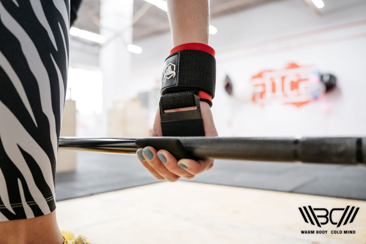 Lifting Hooks vs Straps What’s Best For You?