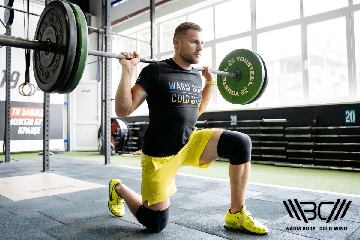 Do Knee Sleeves Help With Squats? Pros/Cons Explained
