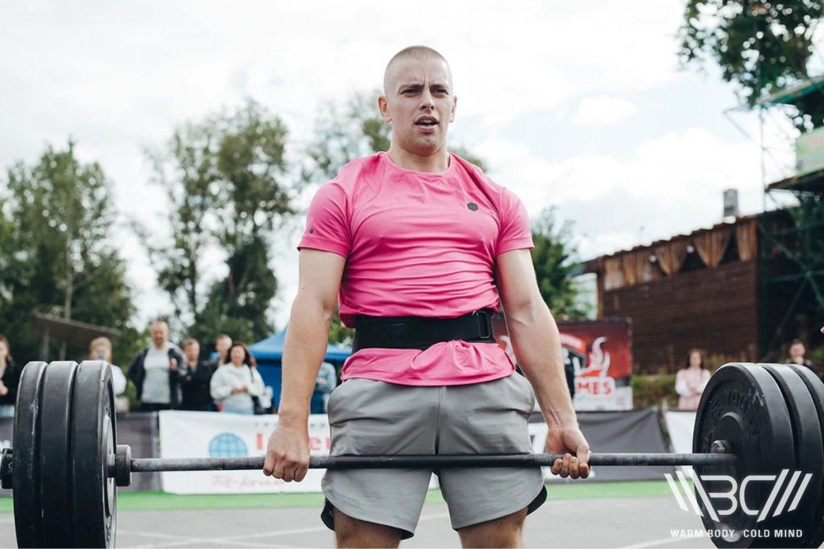 Master the Deadlift Hook Grip in 6 Steps