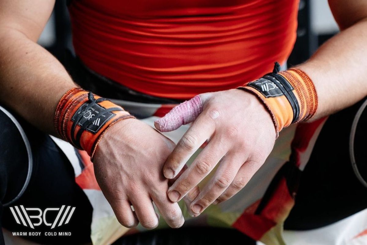 Wrist Wraps For Deadlifts Are They Worth It?