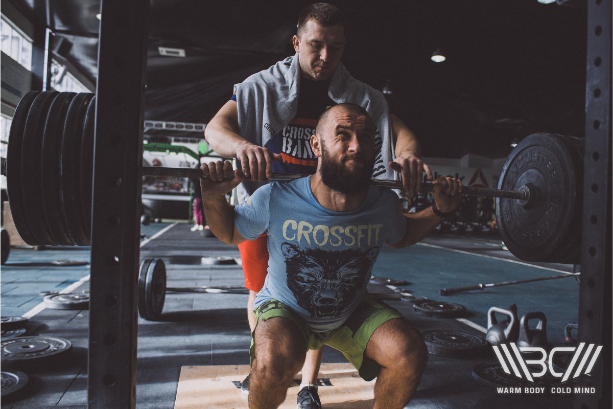 How to Use a Squat Rack? Guide)