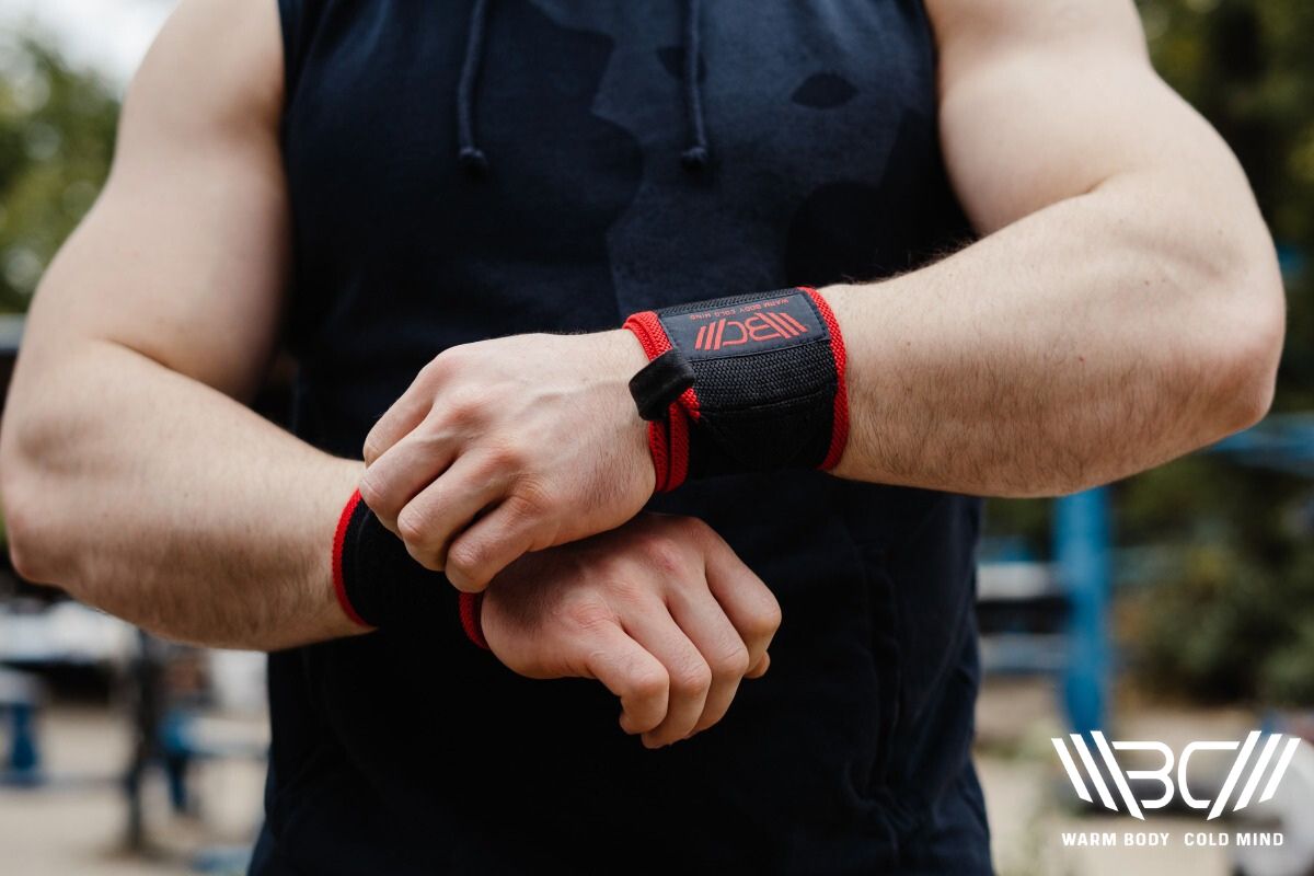 Wrist Support for PushUps Using Wrist Wraps for Strengthening