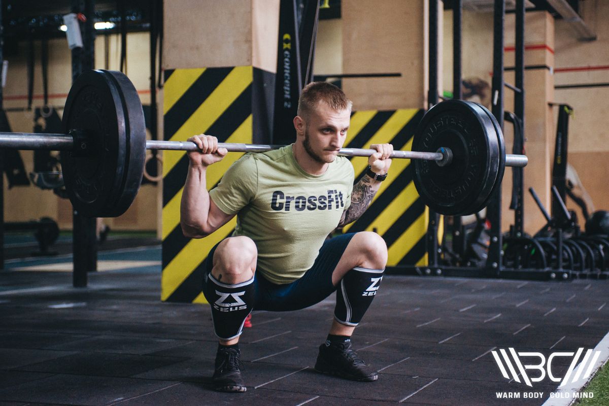 Low Bar Squat Wrist Pain Causes and Prevention