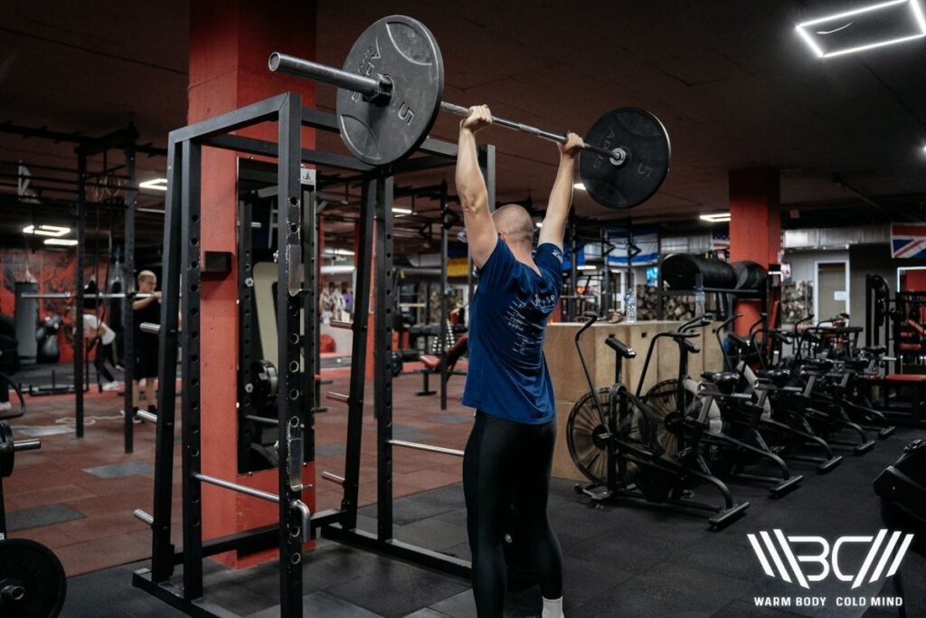 Correctly Perform a Barbell Shoulder Press