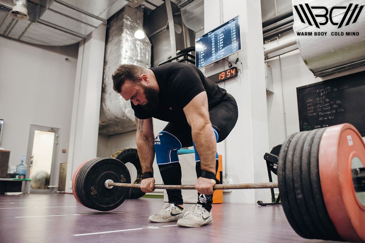 Do You Wear Knee Sleeves Under or Over Leggings?